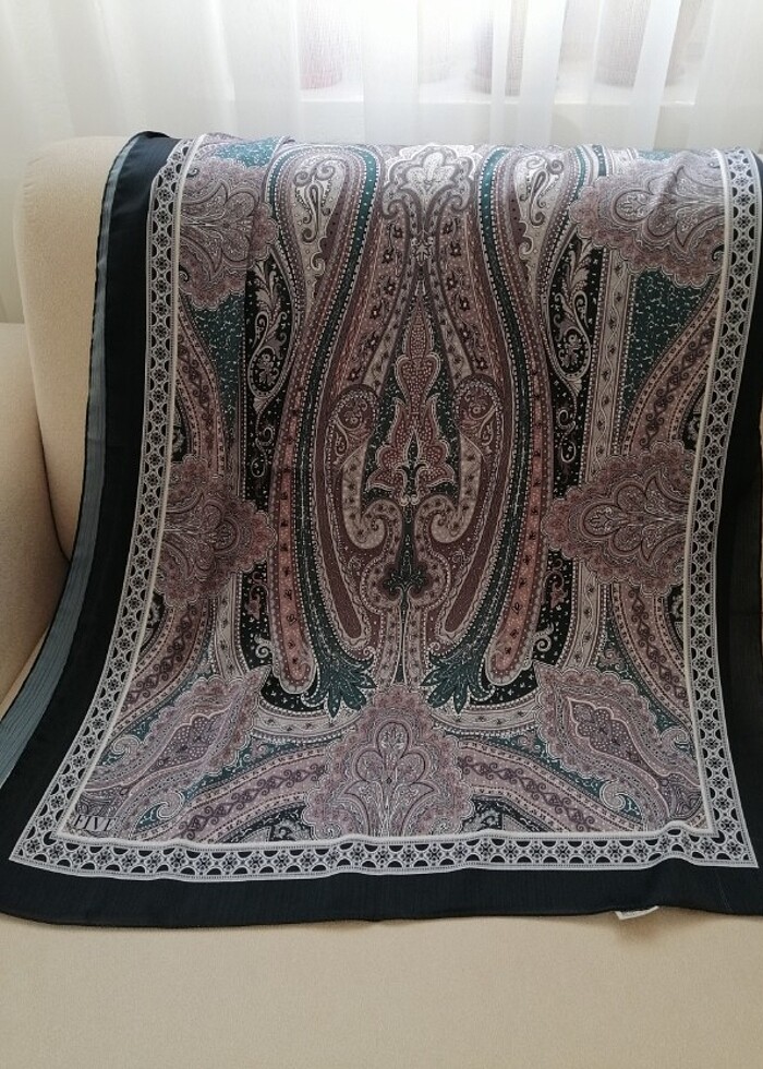 Desenli şal - Görsel 2