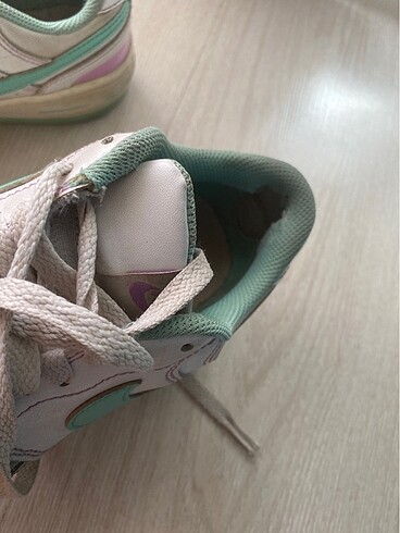 36,5 Beden Nike spor ayakkabı