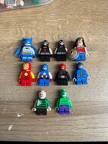 Lego marvel / dc micro minifigures