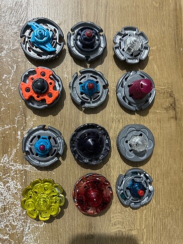  Beyblade metal masters