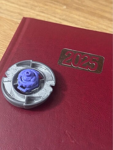Beyblade PRE HYBRİD capricorn
