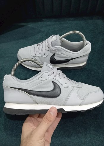 Nike nike Md Runner2