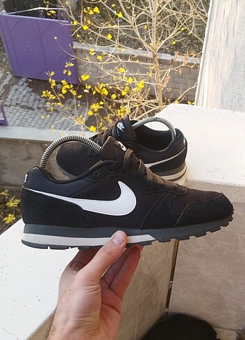 Nike Md Runner 2