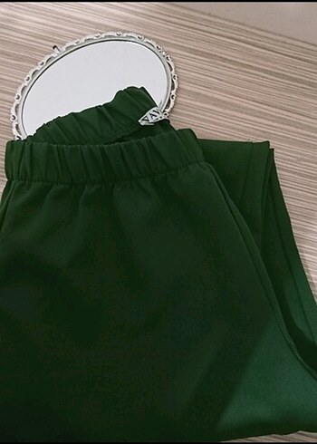 Trendyol & Milla Yeşil Pilili Kadın Kumaş Pantolon