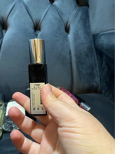 Avon Muscent mj rain f286