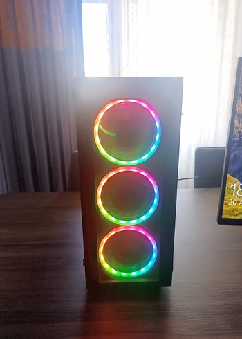 Beden RGB Aydınlatmalı Çok Renkli Masaüstü Bilgisayar monitör dahil