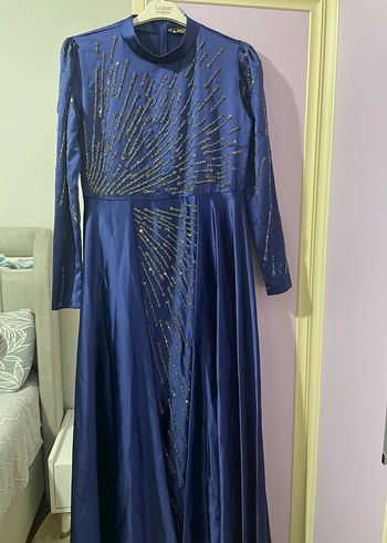 Mavi Parlak İşlemeli Uzun Kollu Abiye Elbise - Görsel 3