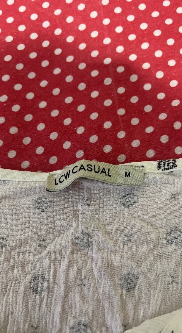 Uzun Kollu Beyaz Puantiyeli Fırfırlı Bluz - Görsel 2