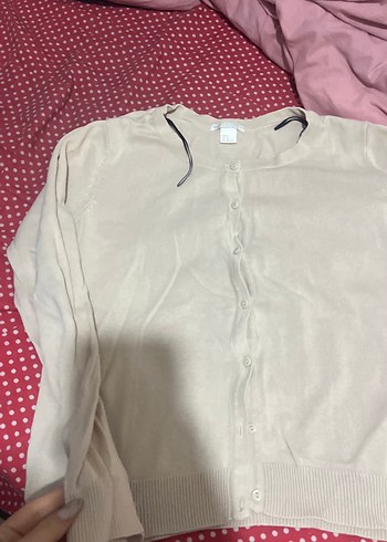 Düğmeli V Yaka Bej Hırka - Görsel 2