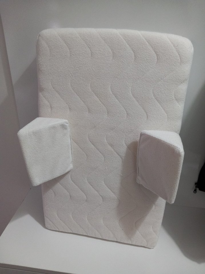 Beyaz Çocuk Uyku Minderi ve Destek Yastıkları reflü yatağı - Görsel 2