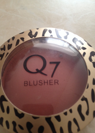 Q7 blusher bronz allik