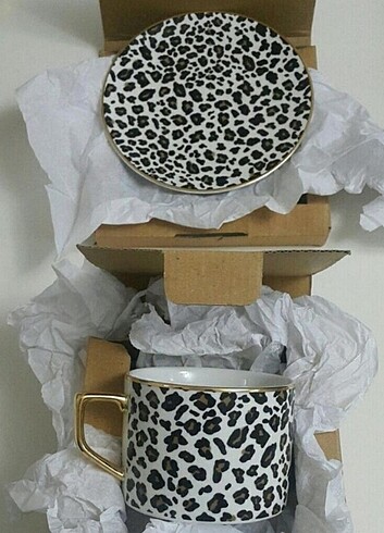 H&M Home kare kulp fincan ve tabağı