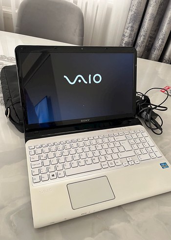 Sony Vaio Dizüstü Bilgisayar - Görsel 7