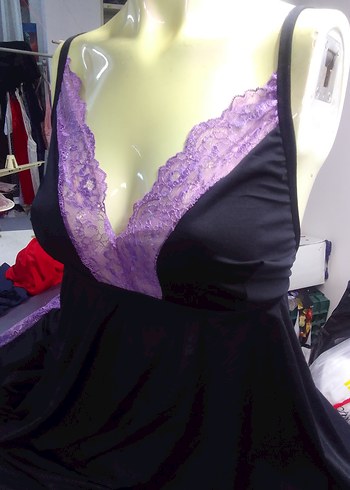 Mor Dantel Detaylı Uzun Gotik Gecelik - Görsel 5