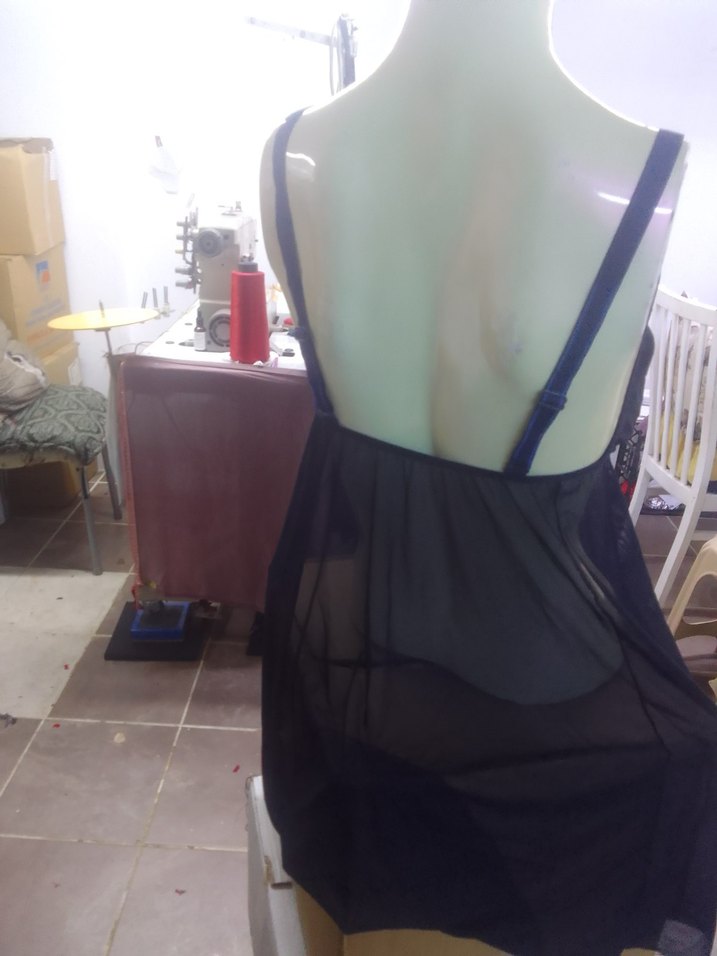 Siyah Dantel Detaylı Gösterişli Gecelik - Görsel 5