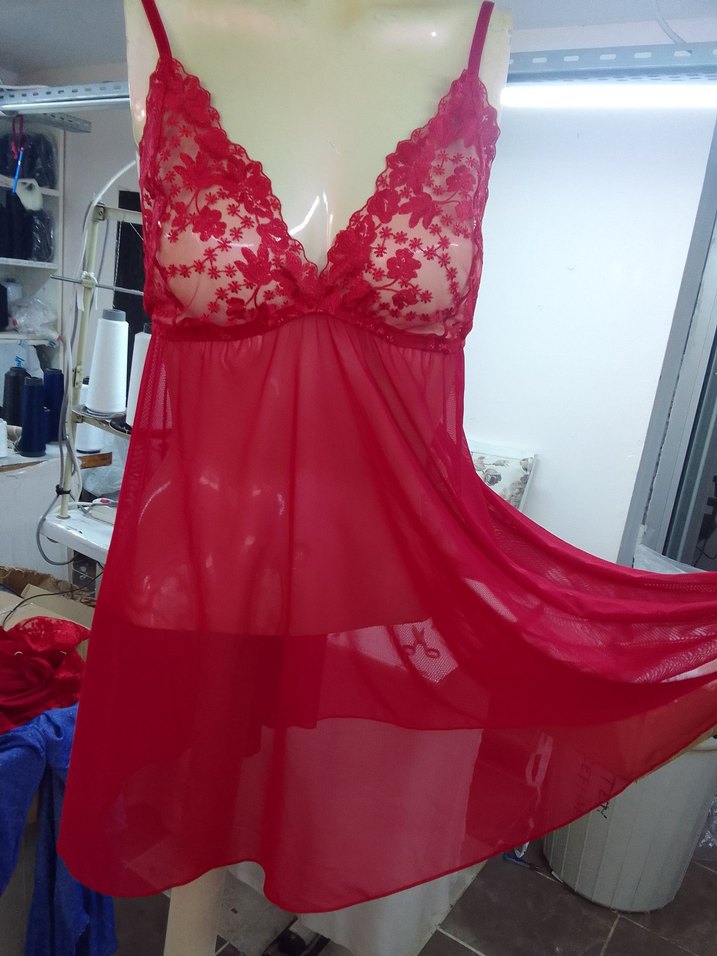 Nakışlı V Yaka Kırmızı Midi Gecelik - Görsel 2