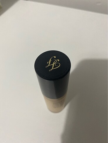  Beden Renk too faced born this way concealer