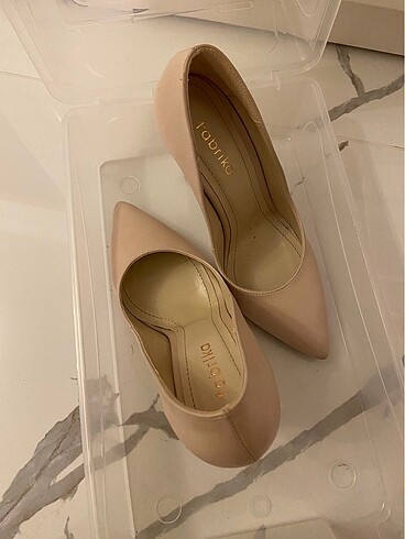 Pudra stiletto
