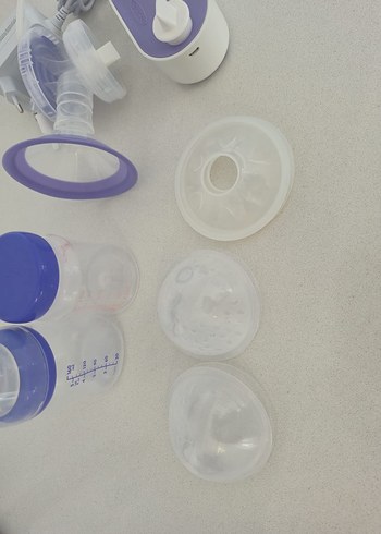 Lansinoh Elektrikli Tekli Göğüs Pompası Beyaz - Görsel 4