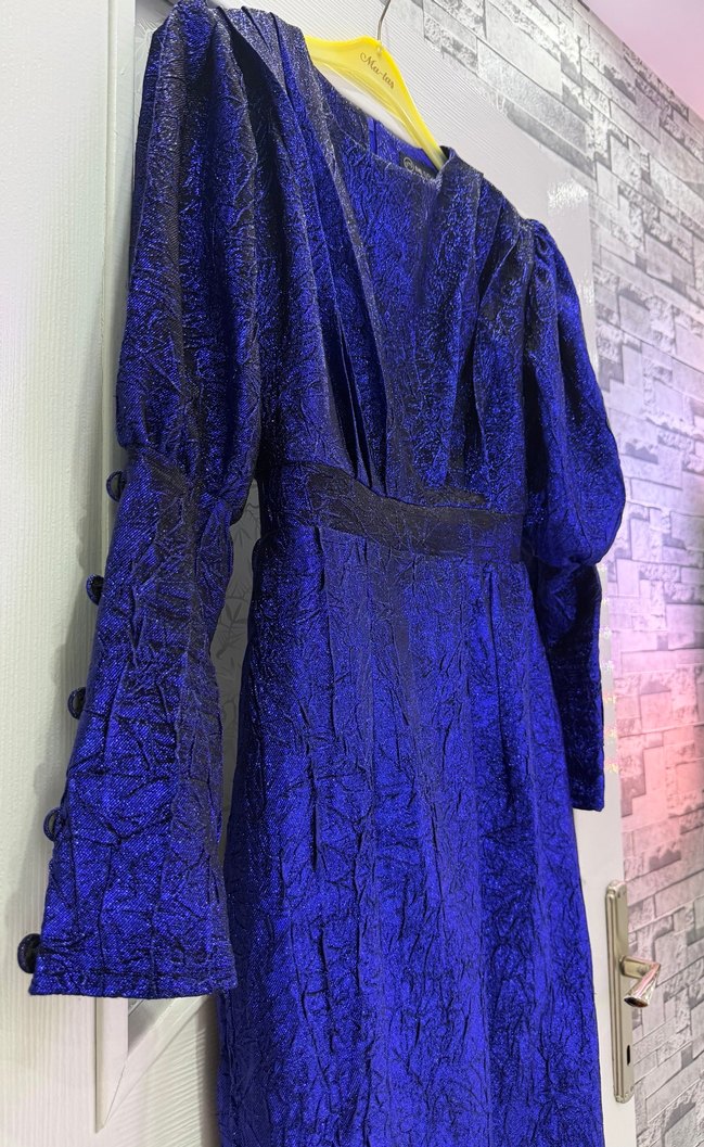 Uzun Lacivert Drapeli Gotik Elbise - Görsel 4