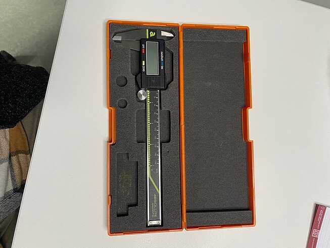DİJİTAL KUMPAS 150 mm