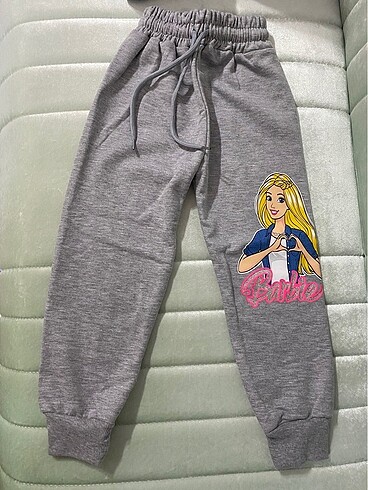 6 Yaş Beden çeşitli Renk Barbie eşofman takımı