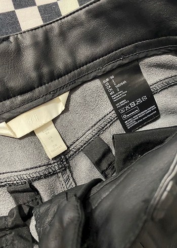 34 Beden siyah Renk Siyah Deri H&M Kadın Pantolon