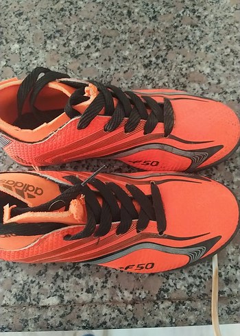 31 Beden Turuncu Adidas Erkek Çocuk Bağcıklı Spor Ayakkabı