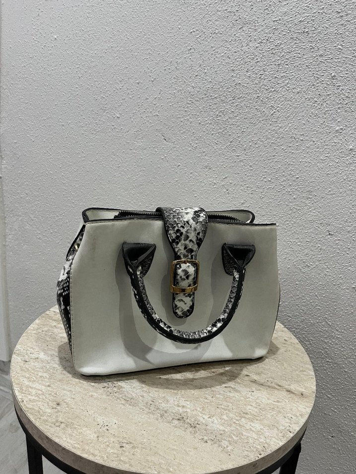 Parlak Sarı Modern Klasik Kadın Deri Çanta - Görsel 3