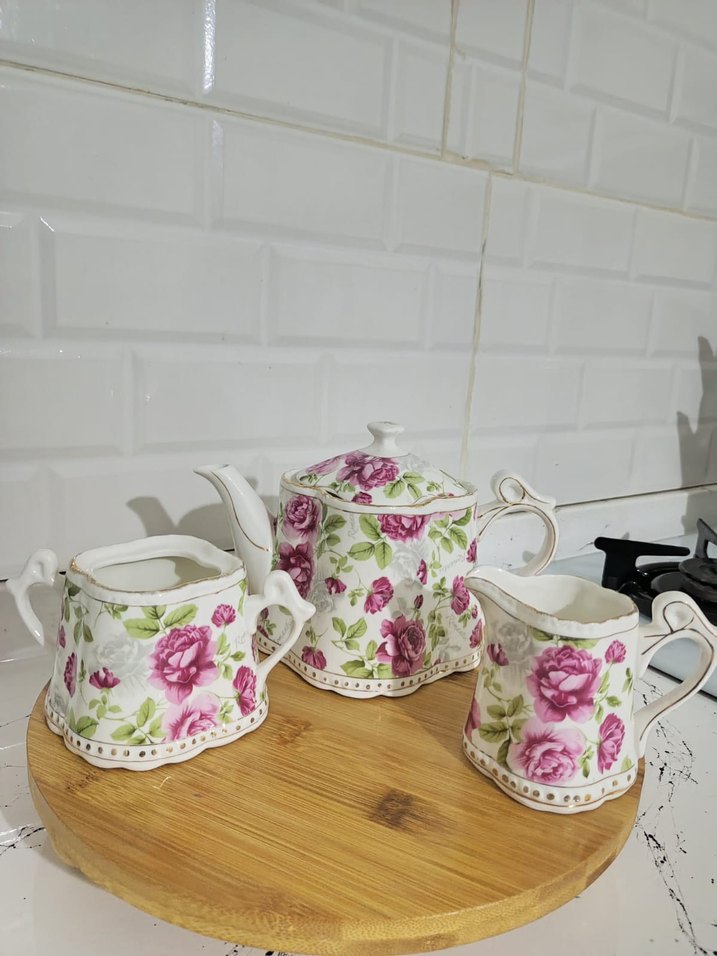 Çiçek Desenli Porselen Vintage Çay Seti - Görsel 2