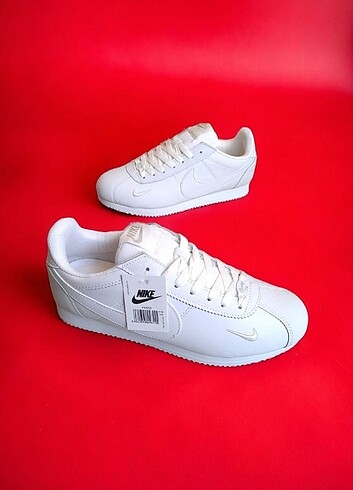 Nike Kadın Ayakkabı