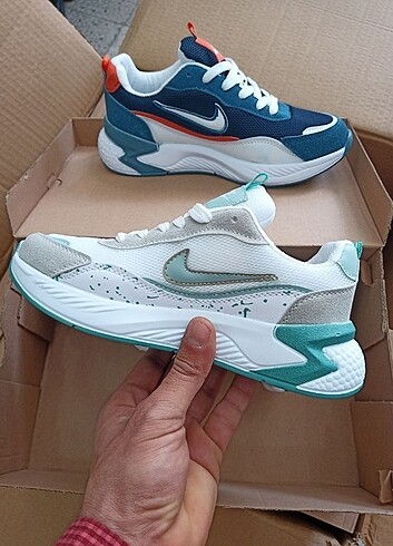 Nike Kadın Spor Ayakkabı