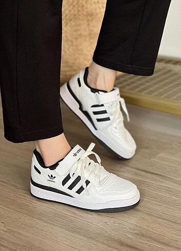Adidas Kadın Spor Ayakkabı 