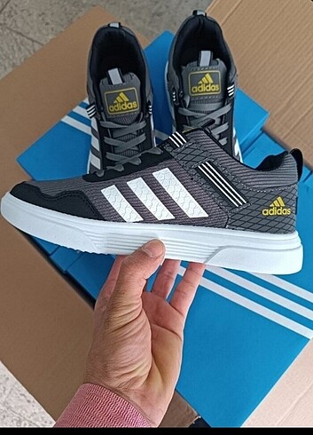 Adidas Spor Ayakkabı 