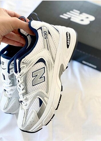 New Balance Kadın Spor Ayakkabı 