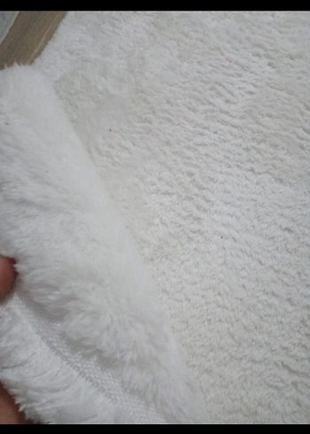 Beyaz ve pelus yoluk en 100 boy 300 mtre - Görsel 3