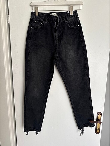 Siyah Mom Jean