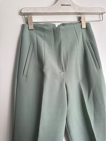 34 Beden Zara model yeşil pantolon