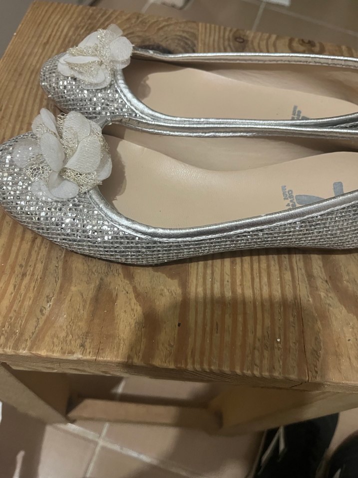 Parlak Çiçekli Kız Babet - Görsel 3