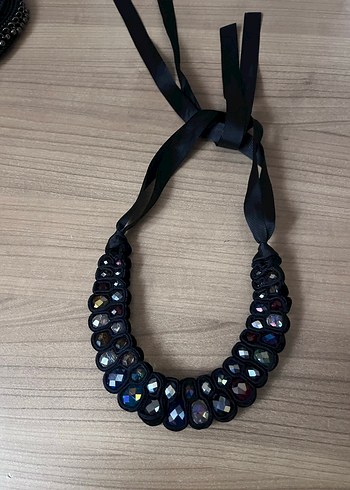 Uzun Çok Renkli Boncuklu Kadın Kolye - Görsel 3