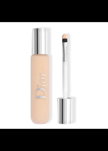  Beden Renk Dior göz altı kapatıcısı