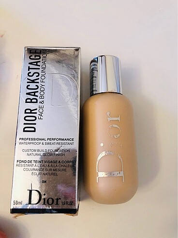 Dior backstage fondöten