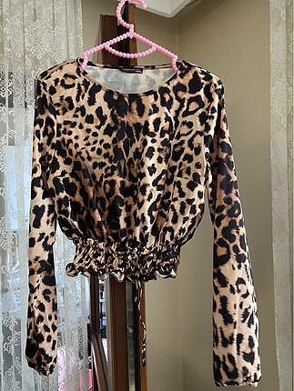 Leopar desenli likralı bluz