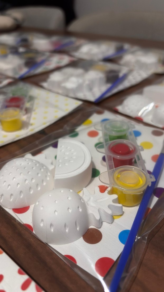 Renkli Boyama Seti ve Fırça - Görsel 2