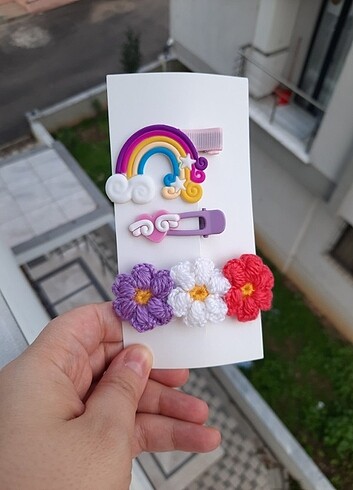 24-36 Ay Beden mavi Renk Şapka figürlü toka