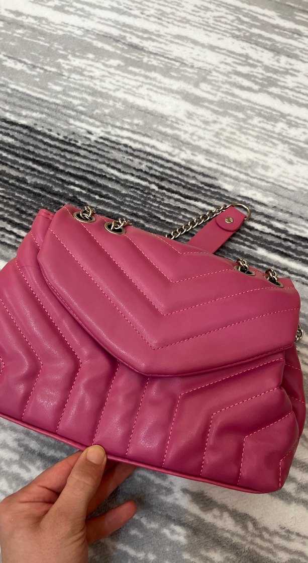 Zincir Detaylı Pembe Deri Kadın Çanta - Görsel 3