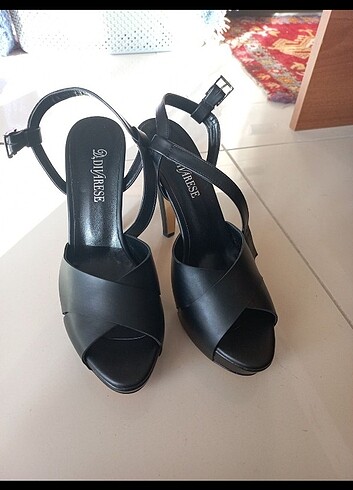 Siyah Divarese stiletto - Görsel 5