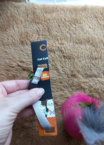 Pembe Tüylü Kedi Oyuncağı ve Gri Kedi Tasması - Görsel 6