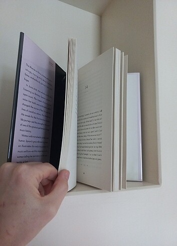 Britney Spears Woman in Me kitap - Görsel 2