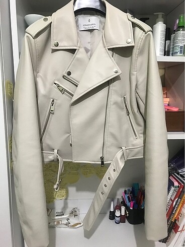 xl Beden beyaz Renk Stradivarius deri ceket